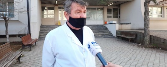 Intervista e Kryetarit të FSSHK-së Dr.Blerim Syla me temë Mjekët e Kosovës nuk po mund t’i marrin vaksinat në Shqipëri, shkaku i neglizhencës nga Ministria e Shëndetësisë që nuk e dërgoi listen
